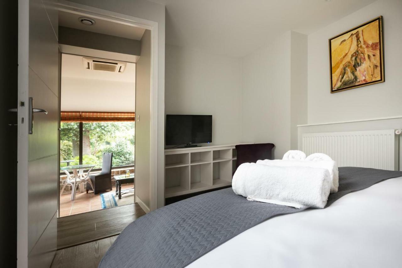 Les Vestiges Du Jour Bed & Breakfast Clohars-Fouesnant Екстериор снимка